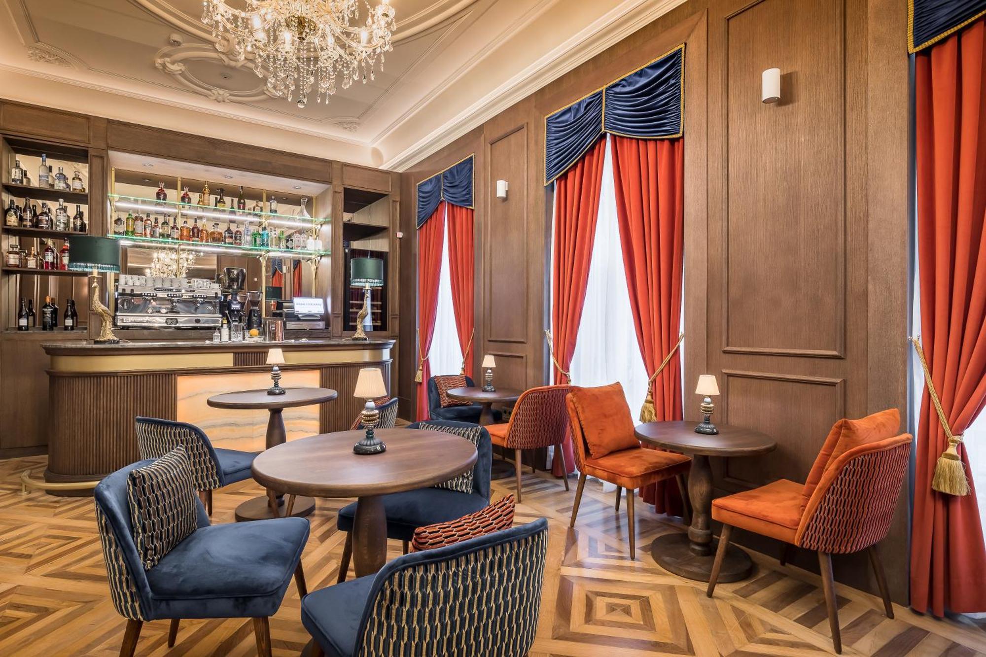 Palacio Gran Via, A Royal Hideaway 5* Granada