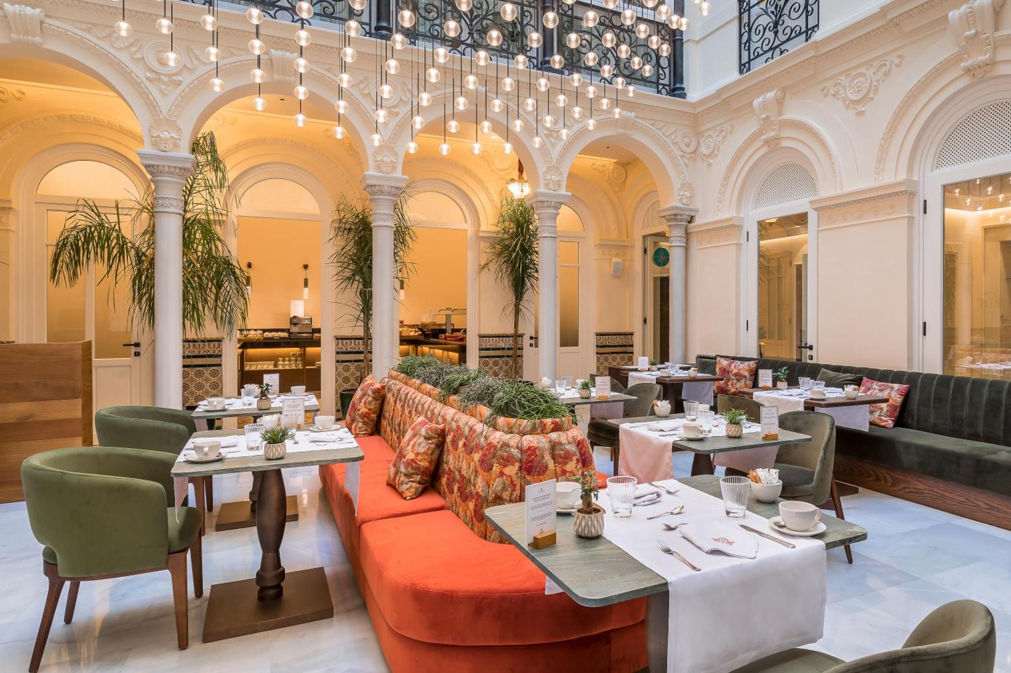 Palacio Gran Via, A Royal Hideaway Hotel