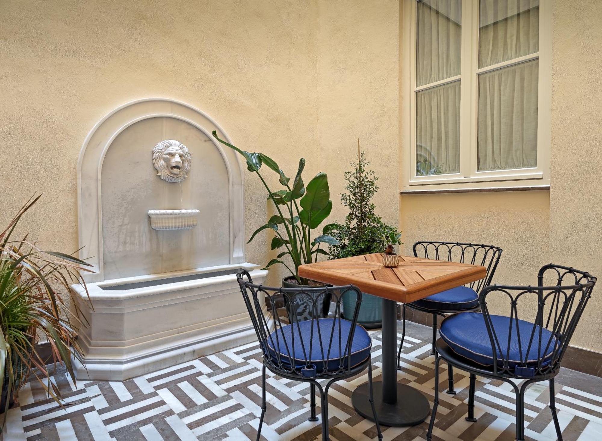 Hotel Palacio Gran Via, A Royal Hideaway Granada