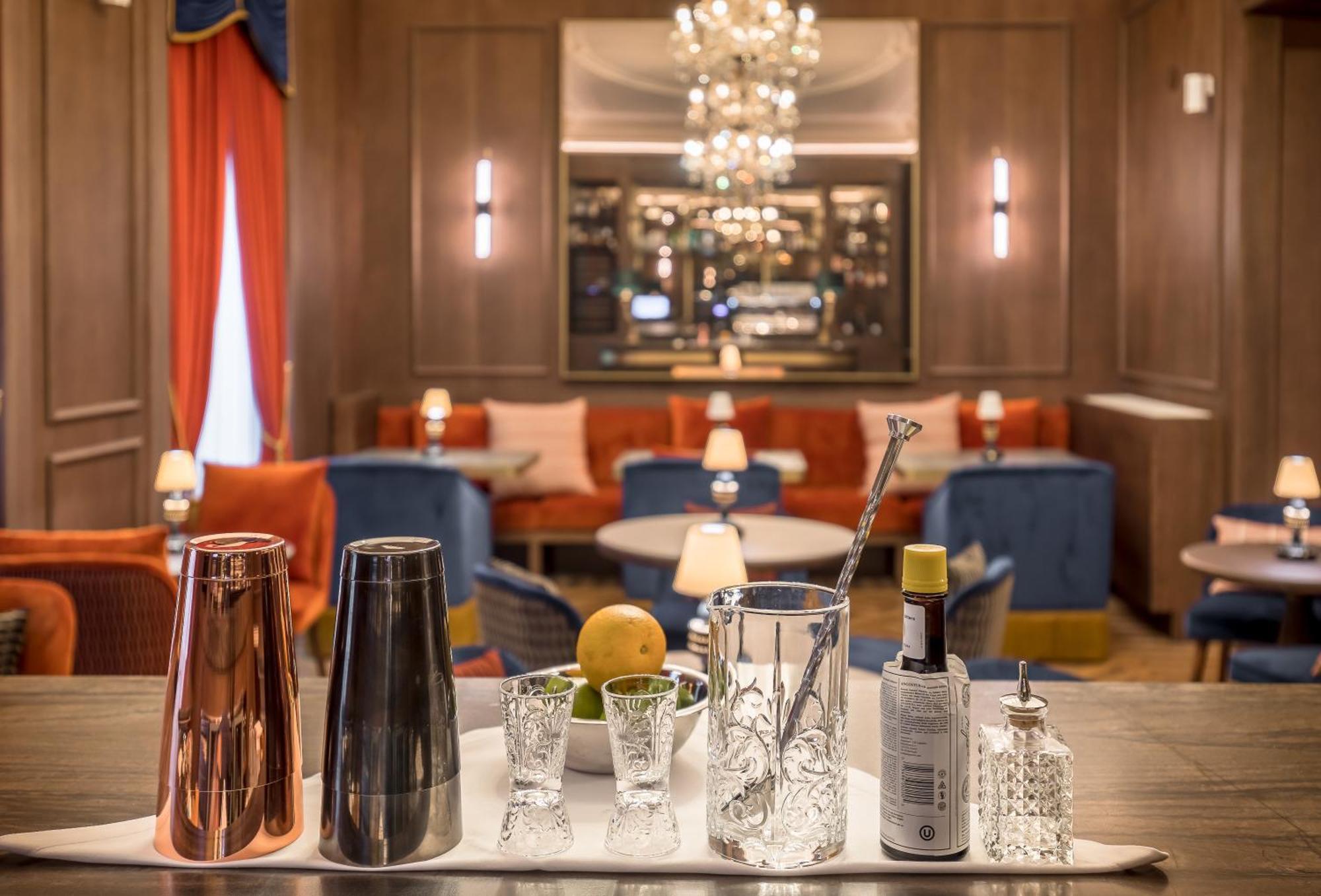 Palacio Gran Via, A Royal Hideaway