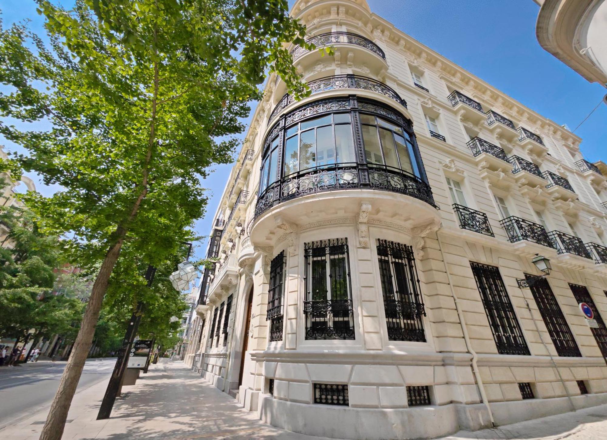 Palacio Gran Via, A Royal Hideaway Hotel 5*