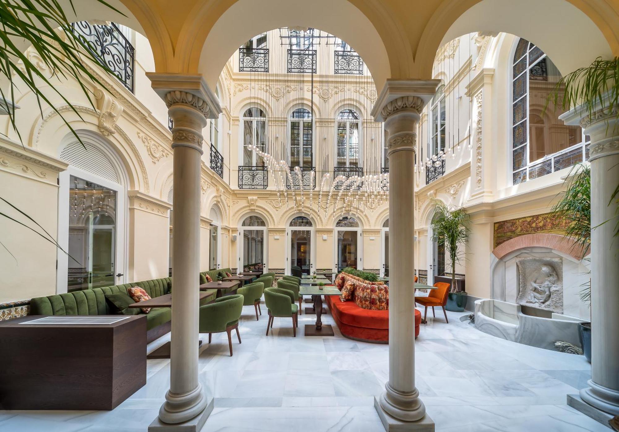 Hotel Palacio Gran Via, A Royal Hideaway 5*
